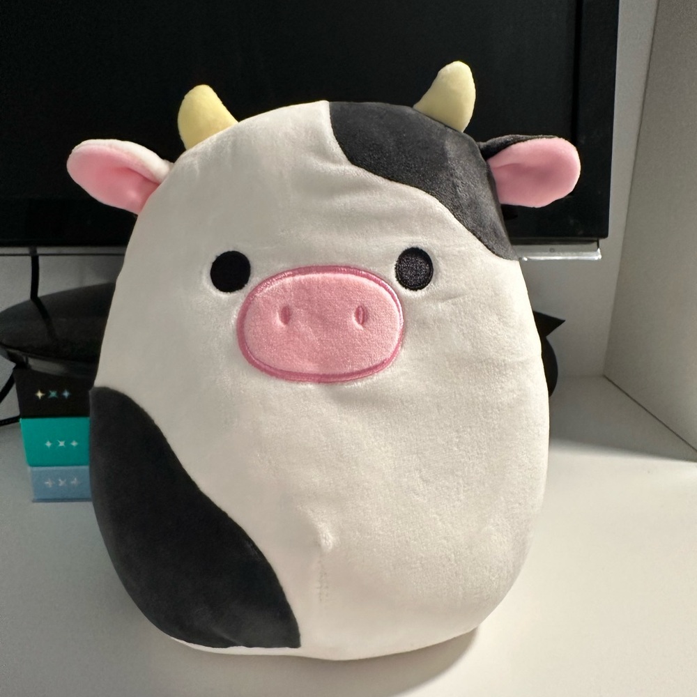 8” connor the cow squishmallow